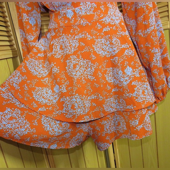 Rust W/ Blue Floral Print Long Sleeve Romper NWOT - Picture 8 of 12